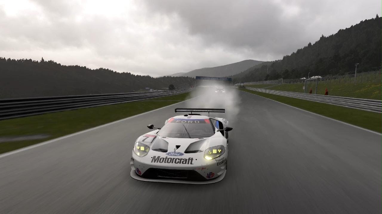 Gran Turismo 7 - Correr bajo lluvia