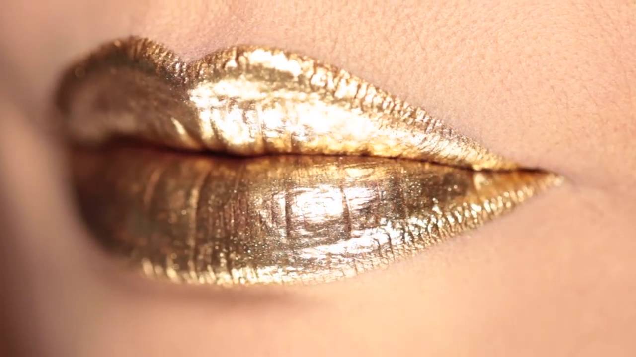 Dripping Golden Lips