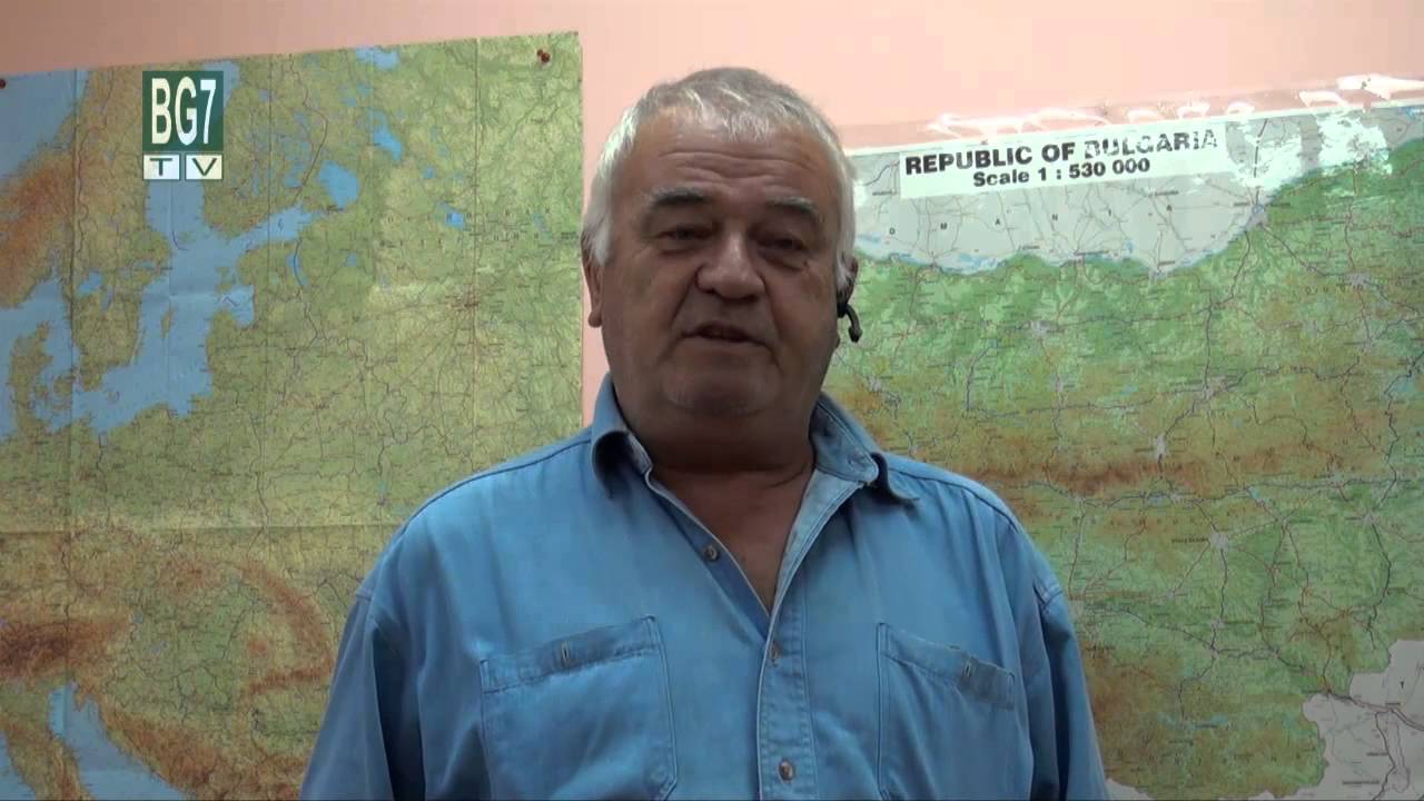 Виц-Един пелтек се обажда в...