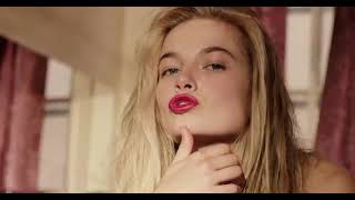 Miss owns the most beautiful and sexy blonde hair in the world - Lingerie Model screenshot 4