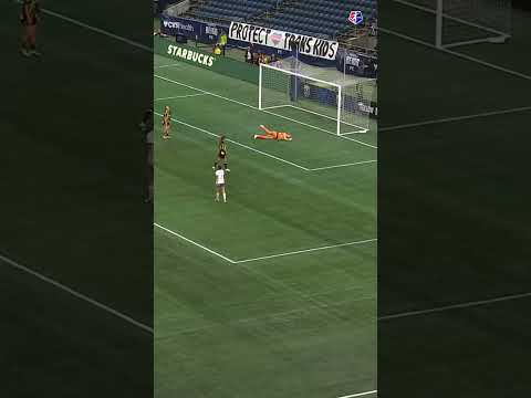 You pick Jess Fishlock on FC 27 🎮 #nwsl #soccer #football