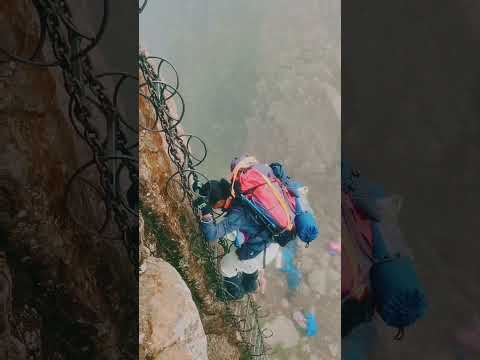 Tugela Falls chain ladder hike