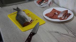 Делаем филе из горбуши и жарим. Делаем филе из горбуши и жарим.