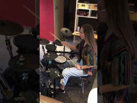 In The Midnight Hour Rockschool Grade 1 Drums Play Along - By Kaydee Eloff