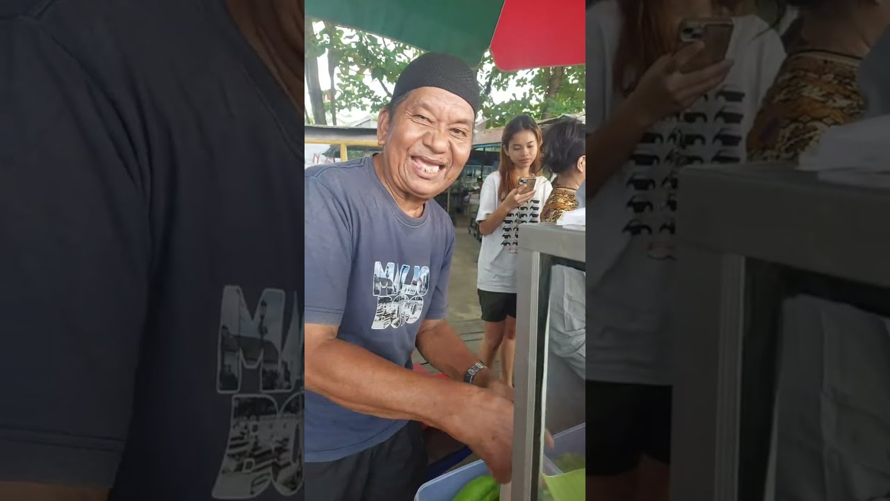 Hosnya Sahabat Online ) BELI ES PISANG HIJAU KHAS BUGIS ASLI RAMAHDAN KE 5