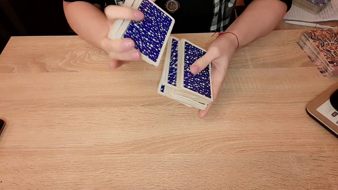 ОДНА ПОЗИЦИЯ.БУДЕТ ЛИ ОН ДЕЛАТЬ ПЕРВЫЙ ШАГ.