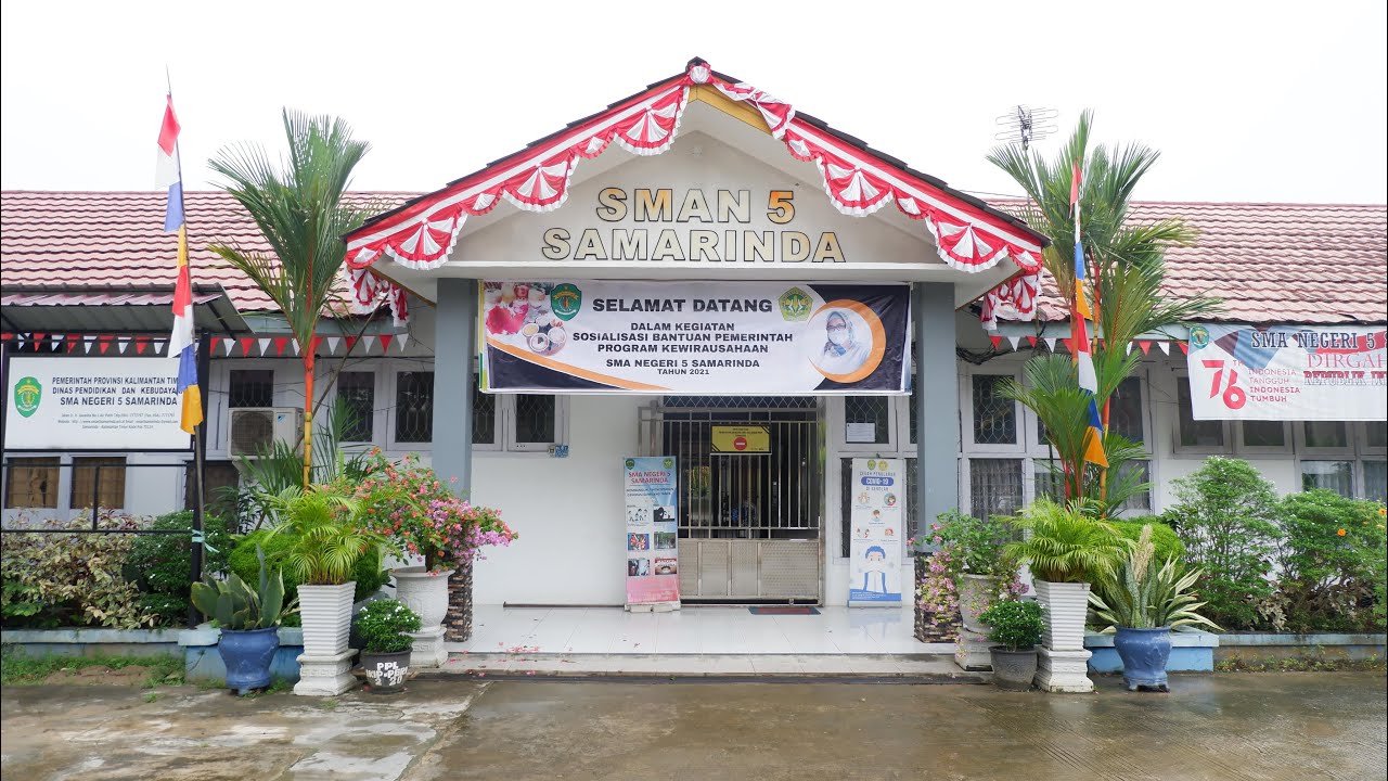 PROGRAM KEWIRAUSAHAAN SMA NEGERI 5 SAMARINDA - YouTube