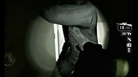 Dumb Left 4 Dead zombie AI