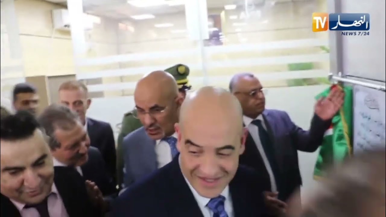 أدرار / وزير النقل في زيارة عمل وتفقد لهياكل القطاع