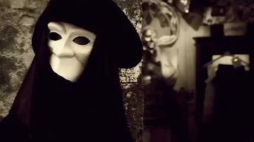 Jocelyn Pook ~ Masked Ball ( Eyes Wide Shut OST)