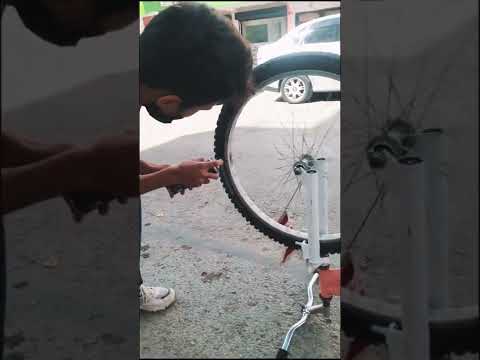 Video: Bisikletinizdeki boya parçalarını nasıl düzeltirsiniz