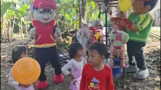 BADUT BOBOIBOY NARIK ODONG ODONG KELILING~Naik Odong Odong Badut Boboiboy dapat Balon Warna Warni