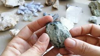Коллекционные образцы минералов. Природные необработанные камни