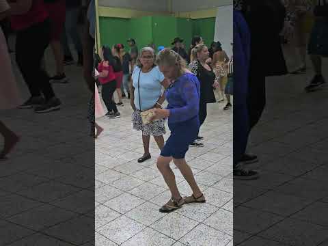 El baile más cómico lo hace serrucho y la pipiripau!#youtuberjose1 