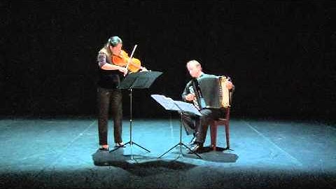 Duo MARES (Esra Pehlivanli & Marko Kassl) performs 