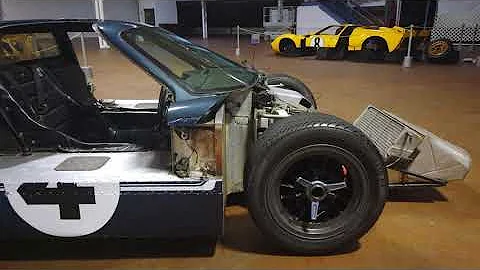 1967 Ford GT40 MKIV Overexposed at the Simeone Mus...