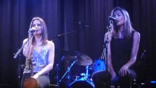 Sharon and Caroline Corr -  No Frontiers Live at Amsterdam Melkweg 2011. chords