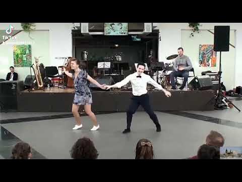 Танец вишня в саду. Танец вишня в саду. Танец вишенка. Вишня в саду банд одесса. Вишня в саду банд одесса.