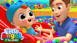 Andiamo al parco giochi! | Divertirsi in famiglia | Little Angel Italiano