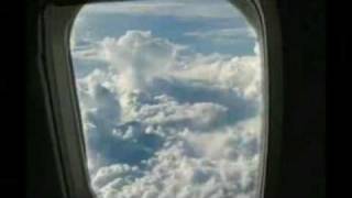 UFO NEAR AIRPLANE.flv