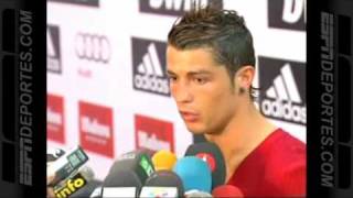 Despues del clasico en el bernabeu messi y cristiano dan una
entrevista para la prensa acepta que gran barcelona es mejor madrid
...