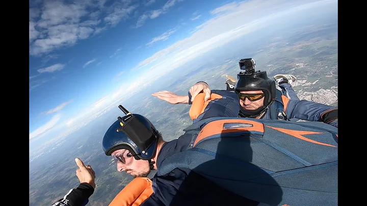 Tim learning to #skydive on an #aff #skydiving course with www.learnskydiving.com