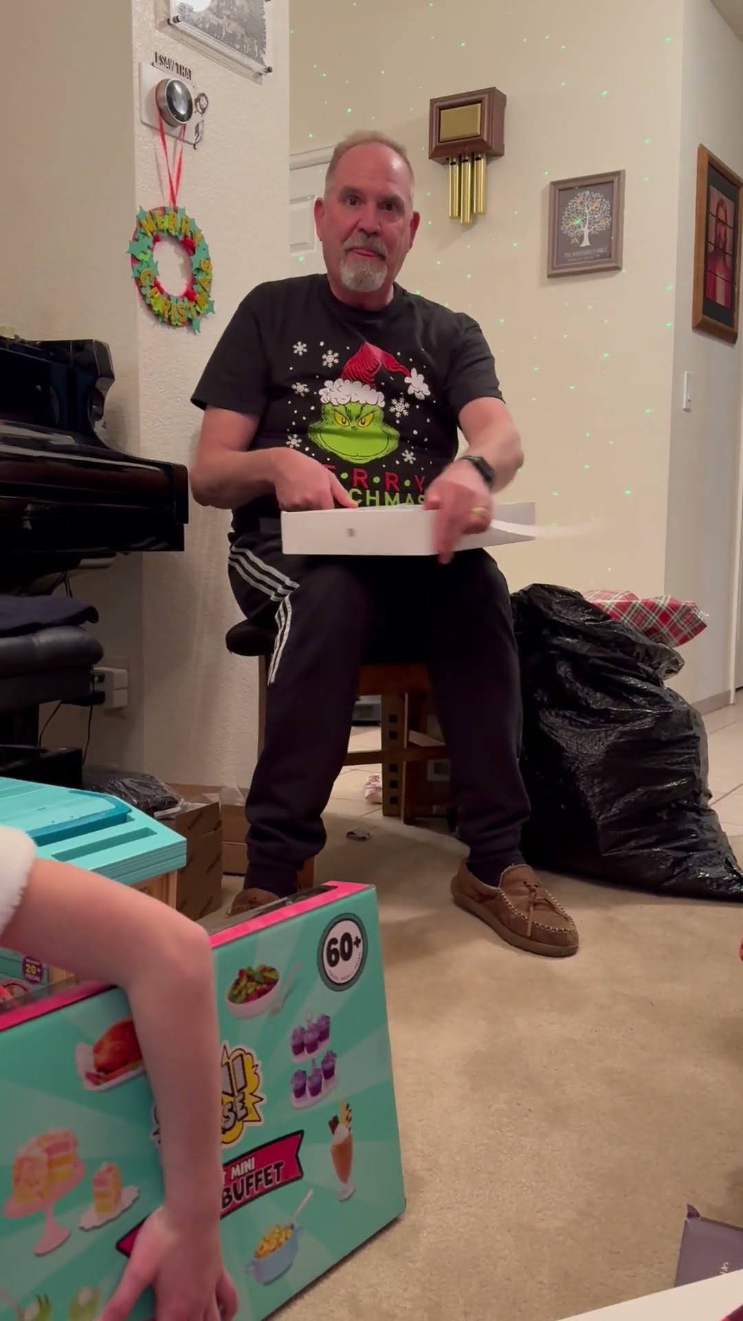 Dad Gets a Surprise Macbook Upgrade After 10 Years || ViralHog