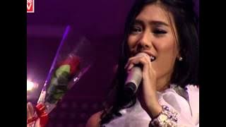 [official] Vidi Aldiano feat Alika - Cinta Jangan Kau Pergi - Konser Spektakuler Duo