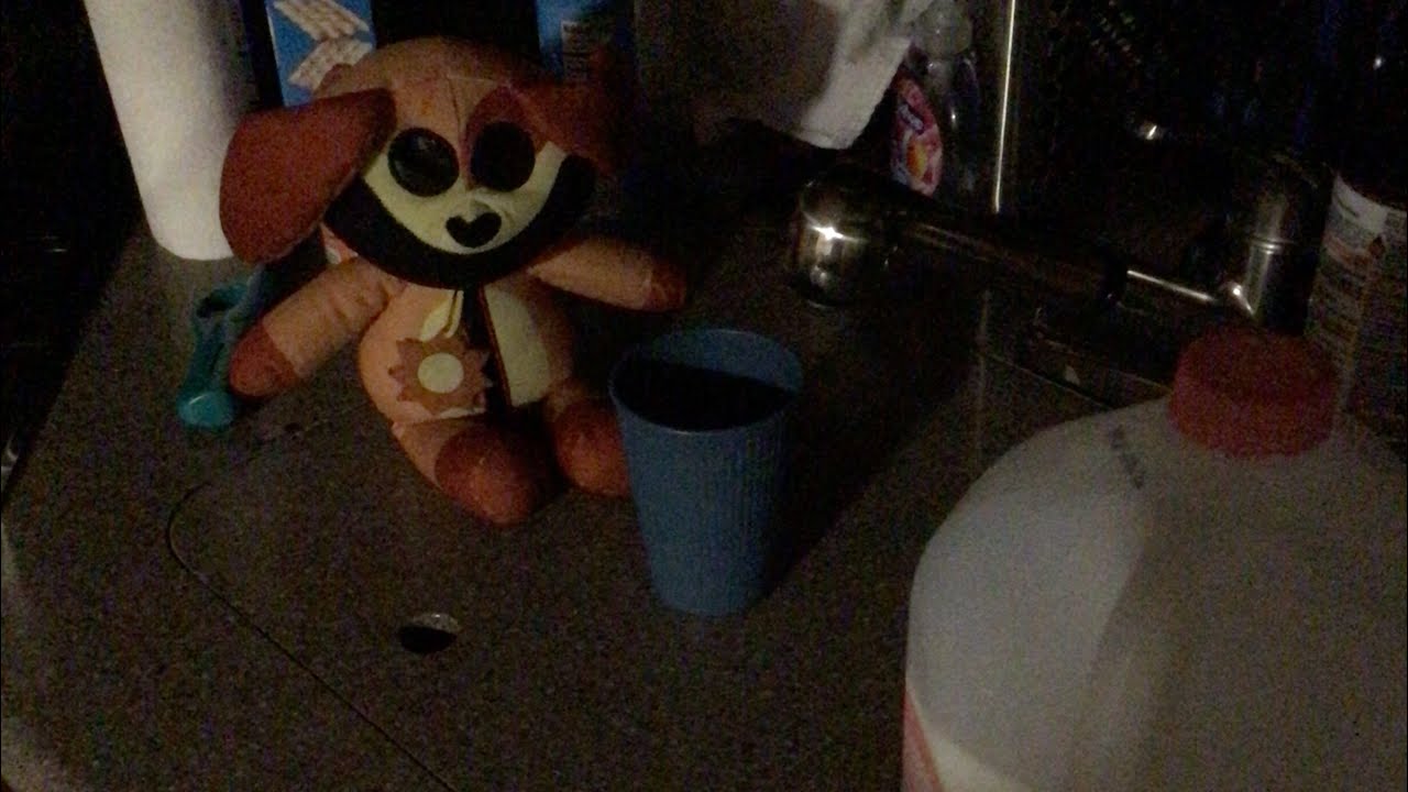 The Smiling Critters Plush Show Episode 114: Drinking Milk