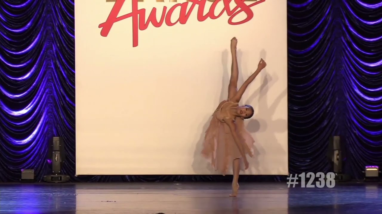 Fiona Wu - This Bitter Earth