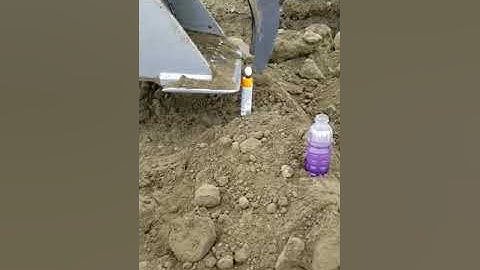 Excavator moves egg with the thumb. Best operator ever. Smooth controls. Precision movements