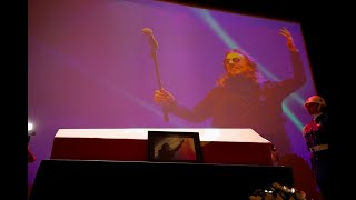 İlhan İremin Cenazesinde Duygu Dolu Anlar