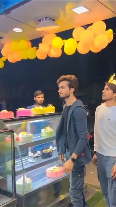 Bhai ka birthday he aaj comedy videos😄😄 Abraj khan