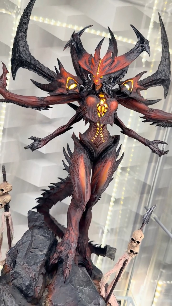 DIABLO III - Premium Format Statue by ‪@CollectSideshow‬ - YouTube