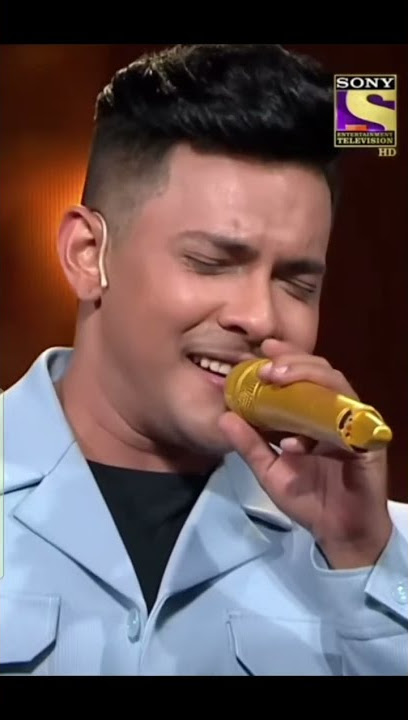 Aditiya Narayan Singing Song Akele Tum Akele Hum  uditnarayan #uditnarayan #adityanarayan