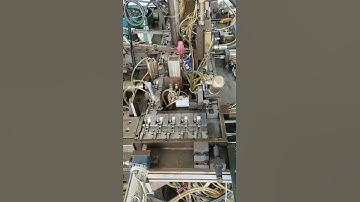 Full- automatic furniture hinge assembly machine