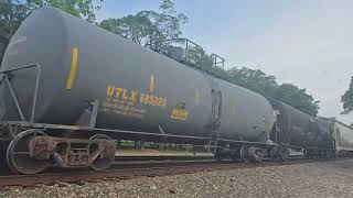 EB NSI this morning rolling into downtown New Iberia great horn salute.
