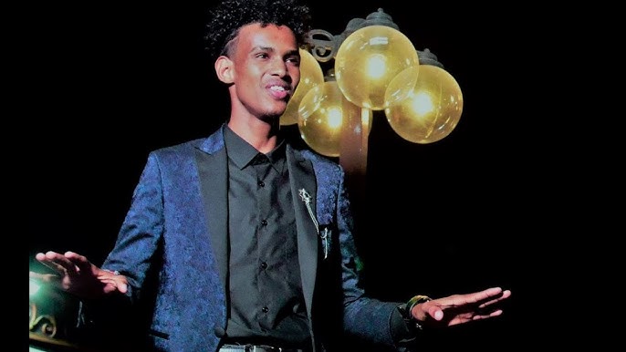 Onlayn lezbiyen porno: Hozirgina tanishganman Uyda boglangan jinsiy aloqa video