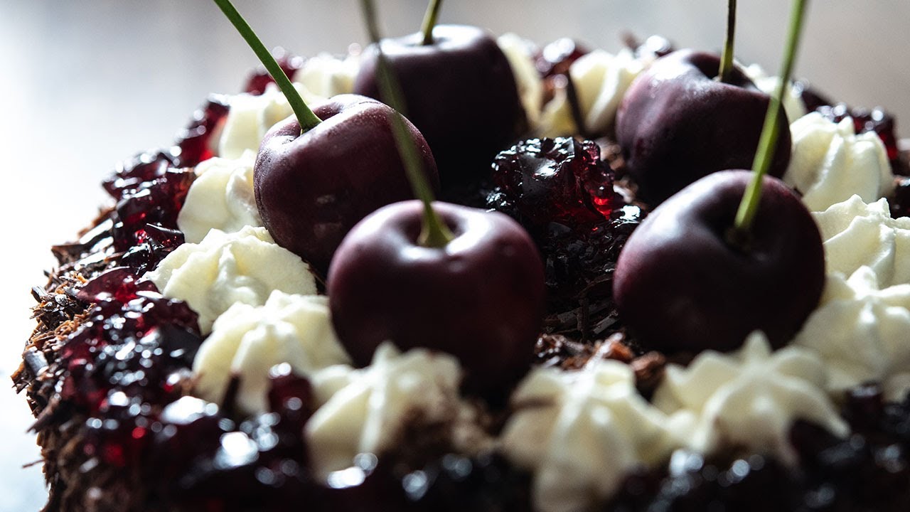 ⁣Black Forest Cake | Forêt noire