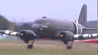Douglas C-47/DC-3 Dakota 'Kwicherbichen', ZA947 - RAF BBMF - Cotswold Airshow, Kemble 2011