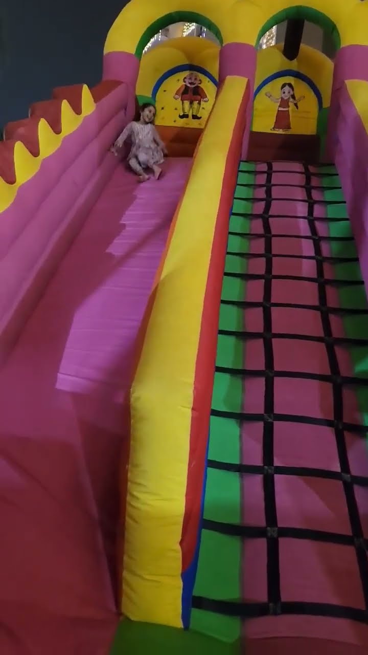 Tinku Maahi trampoline race ???