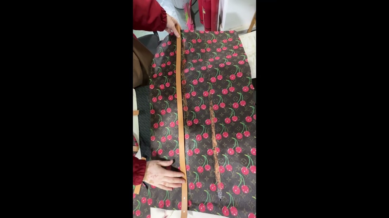 lv旅行包，村上隆，换配皮260112 2