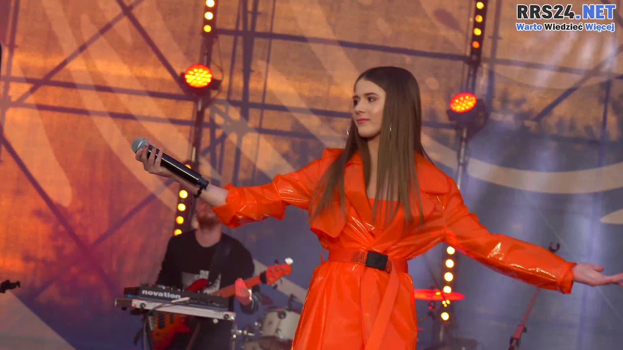 Roksana Węgiel występ w Sędziszowie Małopolski Dino Top Festiwal