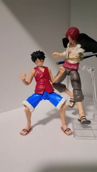 shanks y luffy chiquito poses