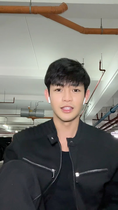 California king bed sa parking lot #californiakingbed #rihanna #viral #singing #cover