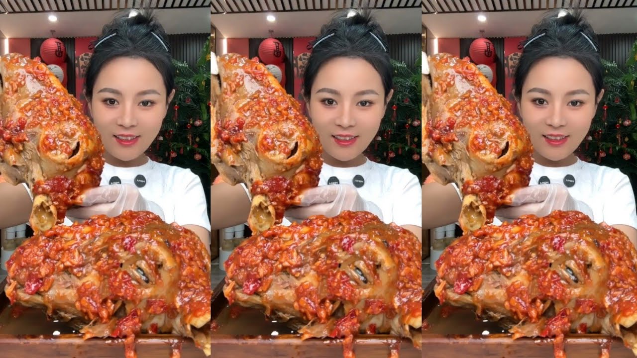 Chinese girl Mukbang Show | eat sheep Head Delicious 😋
