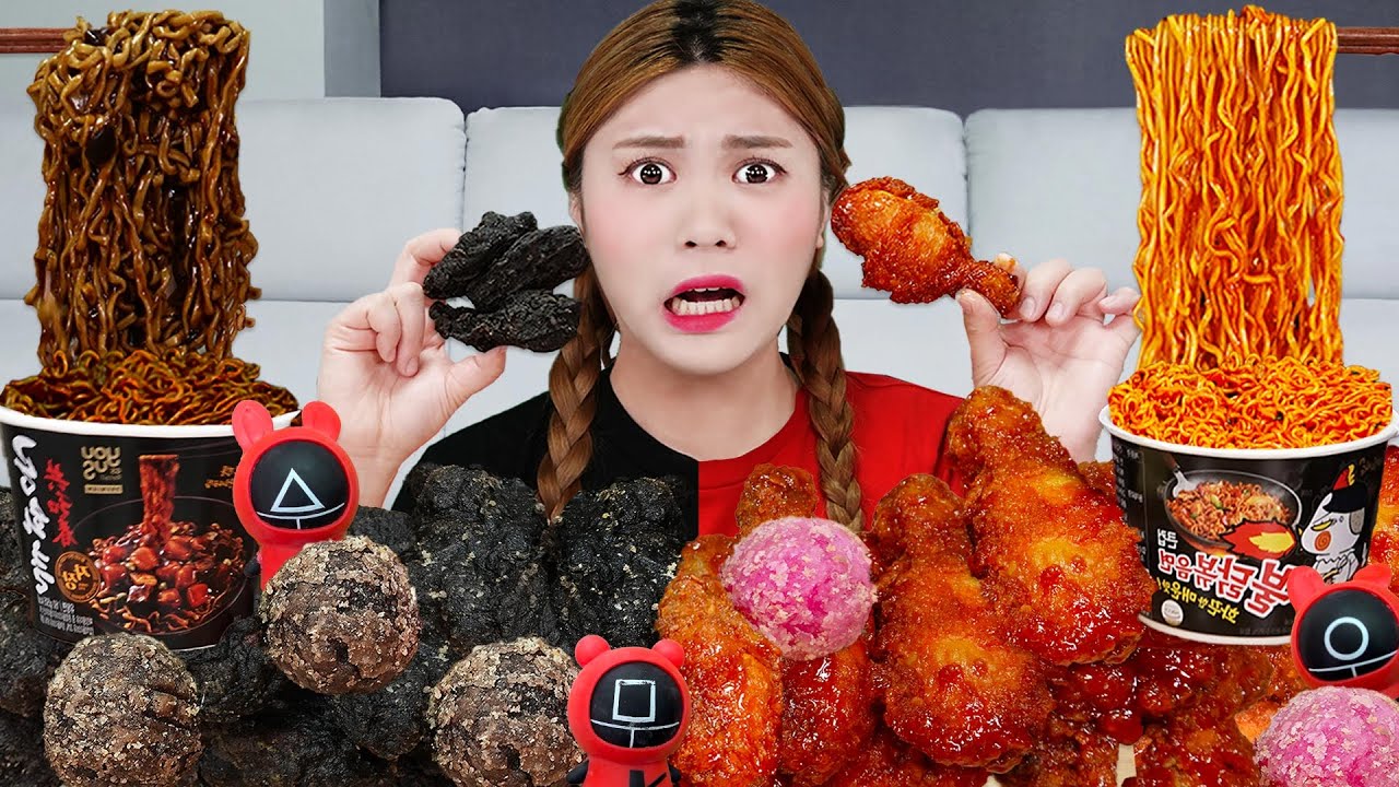 MUKBANG SPICY FRIED CHICKEN BLACK VS RED FOOD Challenge by HIU 하이유