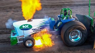 Tractor Pulling 2023: Light Super Stock Tractors. Unionville, Missouri