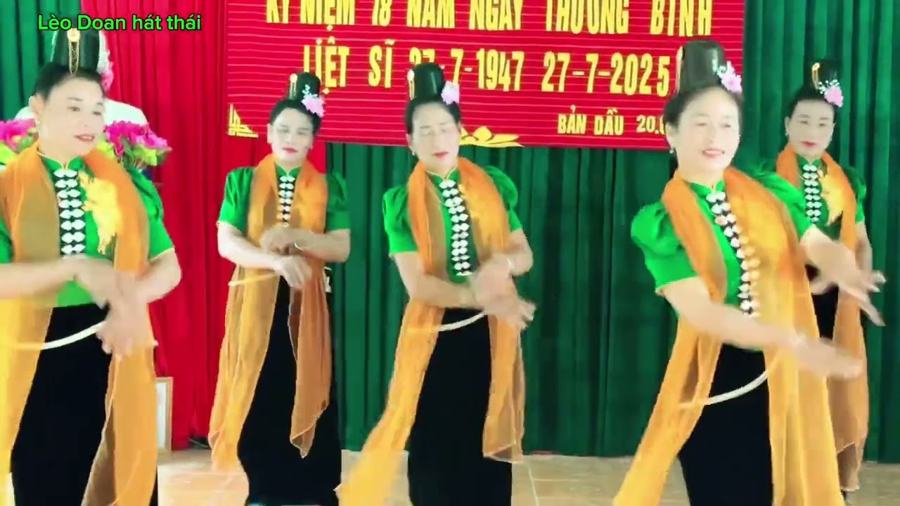 Múa thái// khăn Hồng thắm của ĐVN CHỊ EM BẢN DẦU 