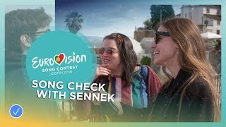 Sennek from Belgium tests her Eurovision song in the streets of Lisbon